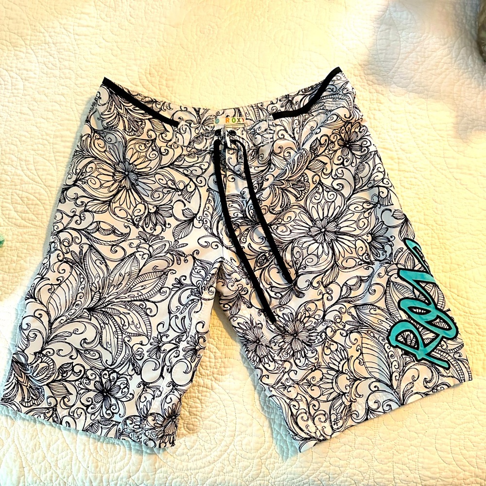 Retro Roxy ladies shorts